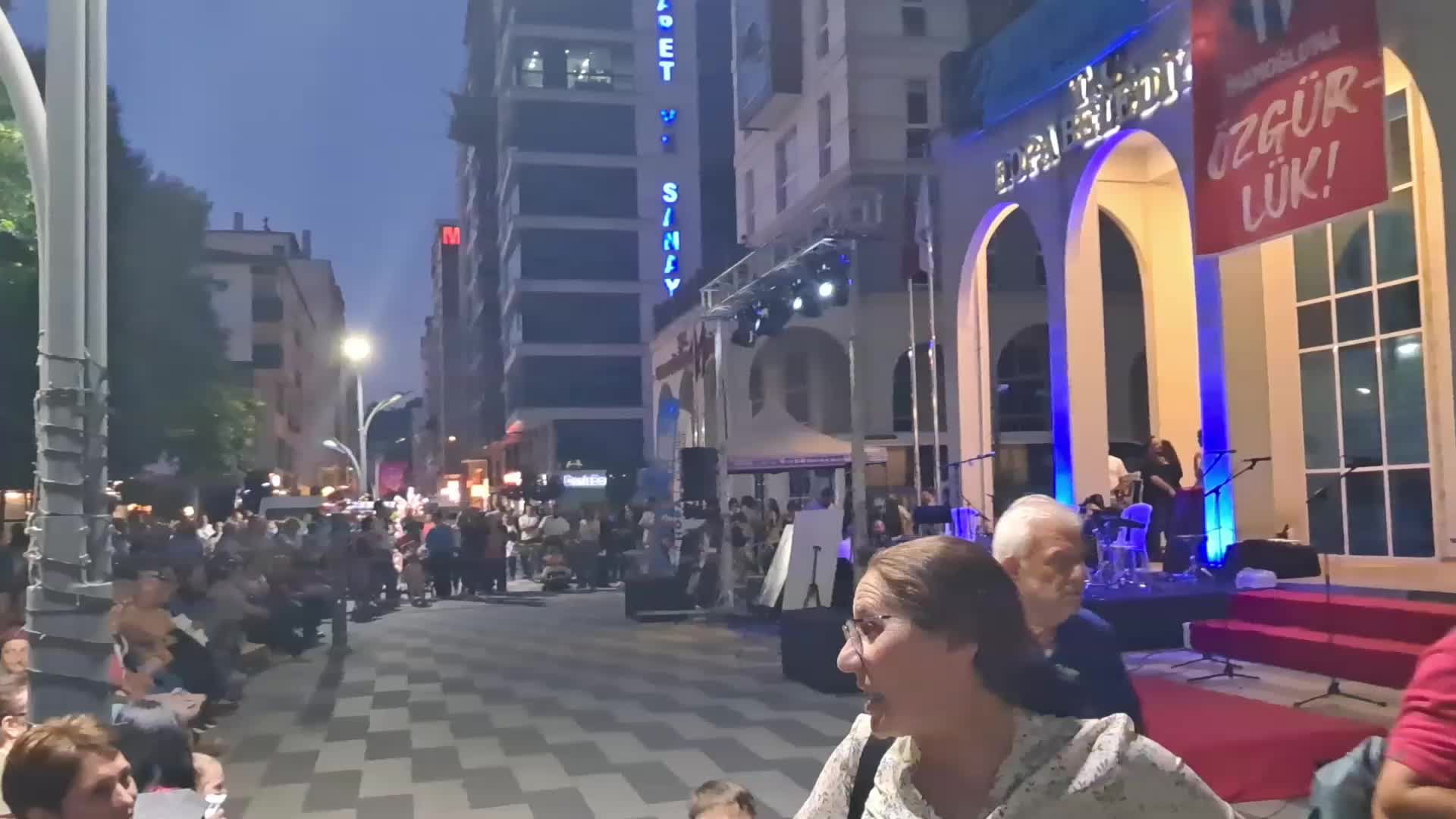 “Nazım’dan Kazım’a Bir Volkan’dır Karadeniz” etkinliği Hopa’da sona erdi: İmamoğlu'ndan dayanışma mektubu