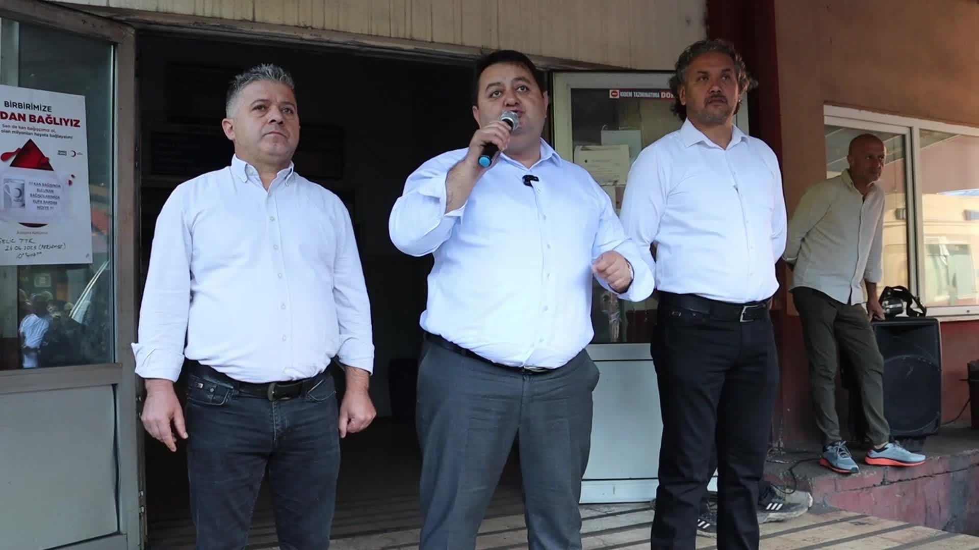 Zonguldak'ta TTK ve MTA işçileri oturma eylemi yaptı