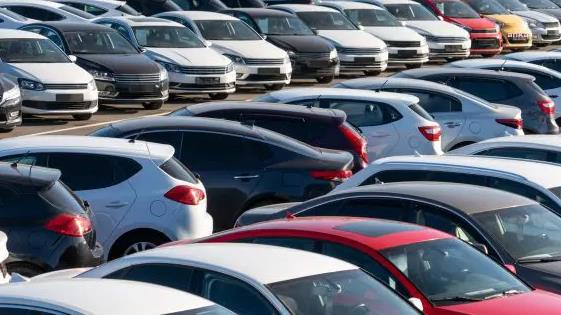 İkinci el otoda “6 ay – 6 bin km” ve ilan kısıtlamasına 6 ay daha uzatma
