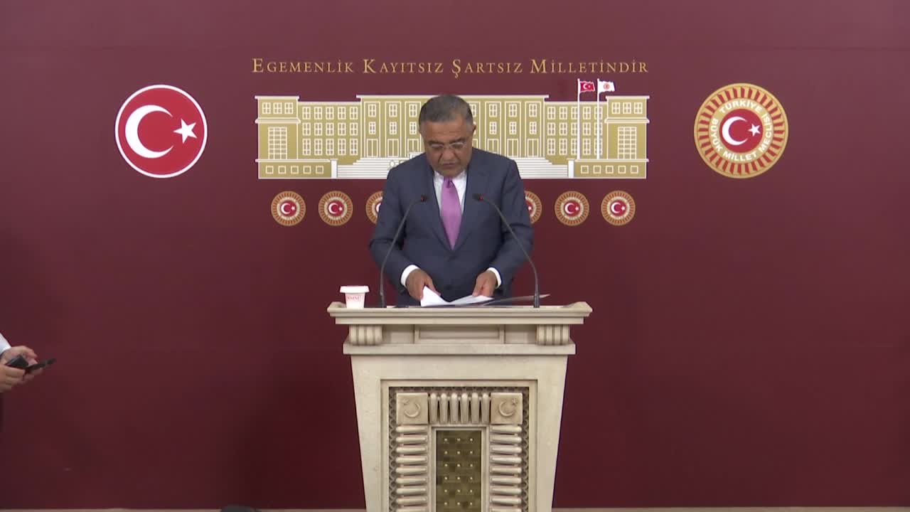 CHP'li Tanrıkulu: Diyarbakır'da kent içi ulaşımın raylı sisteme geçmesi elzemdir