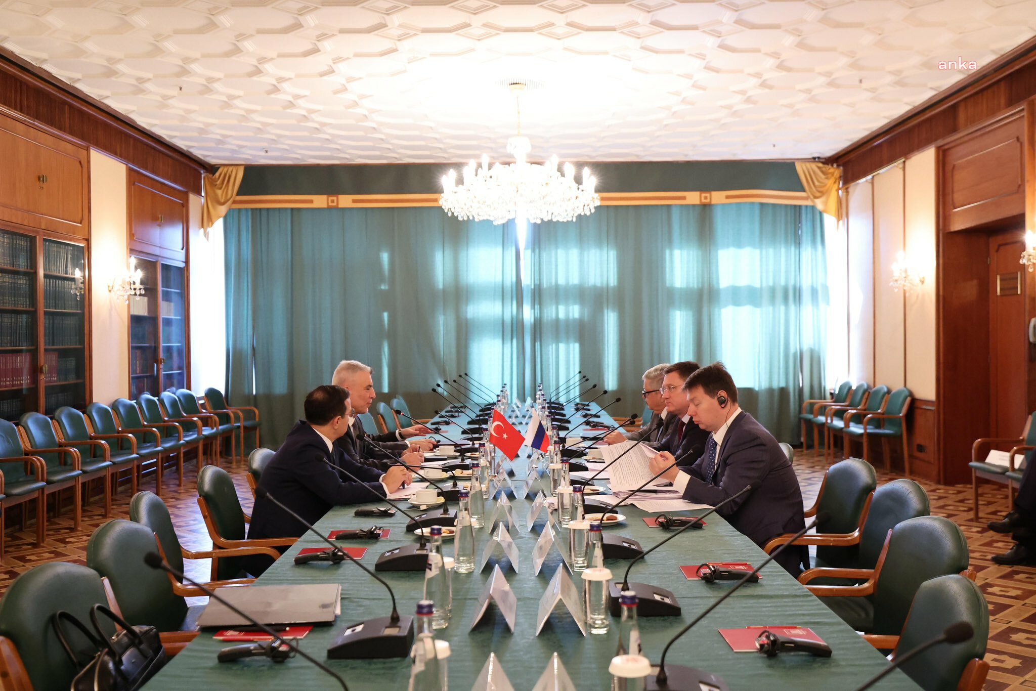 Bakan Bolat, Rusya Federasyonu Başbakan Yardımcısı Aleksandr Novak ile görüştü