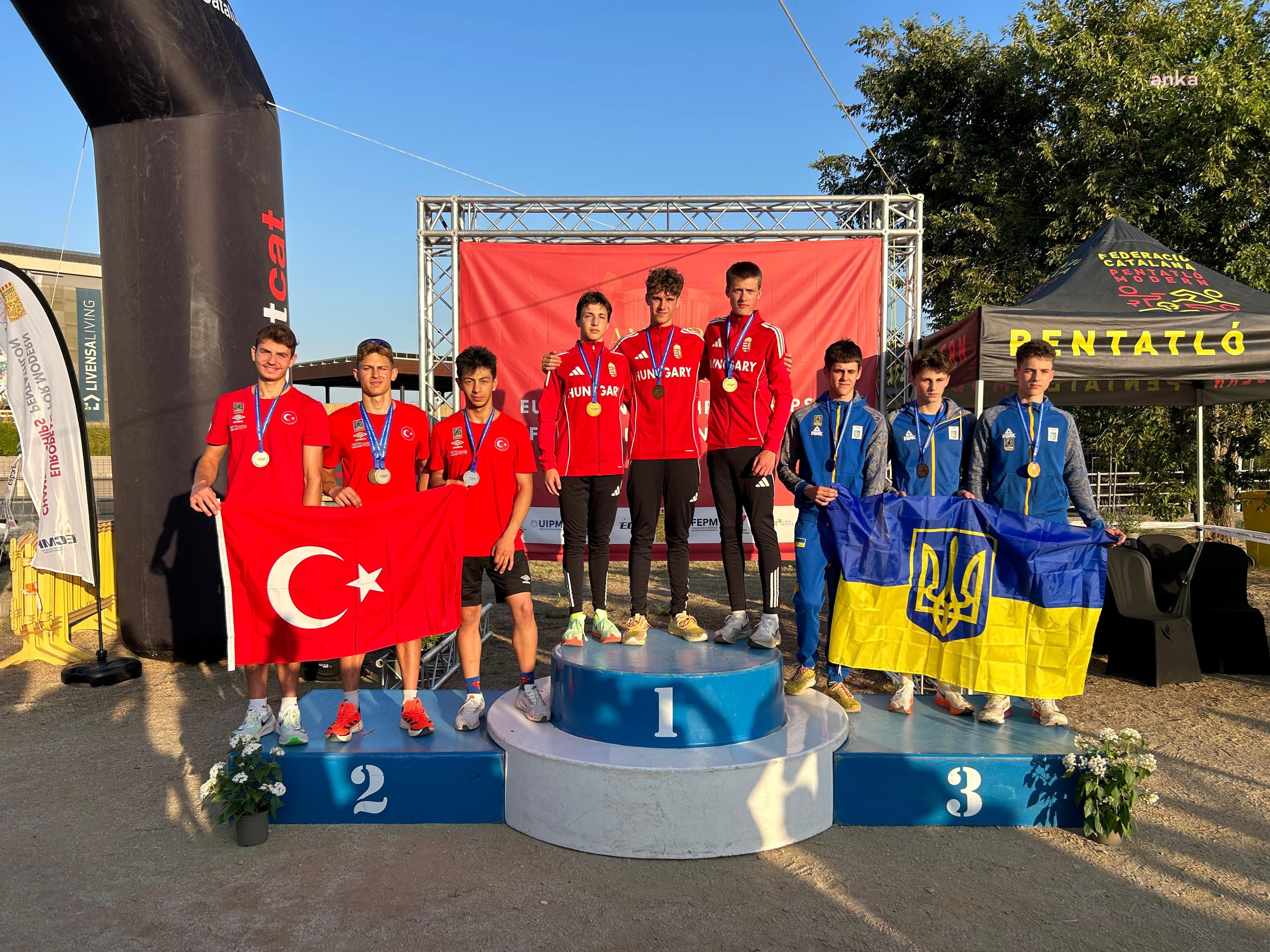 Bursa Büyükşehir Belediyesporlu Kurtulan, Avrupa üçüncüsü oldu