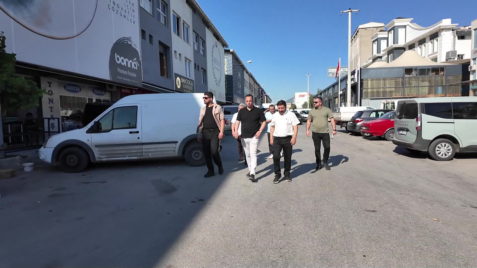 Bornova Belediye Başkanı Ömer Eşki'den Fincancılar Çarşısı ziyareti