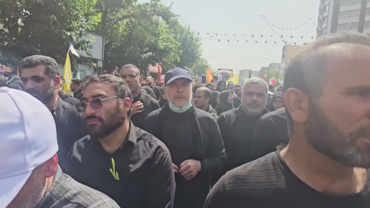 İran, İsrail saldırılarında öldürülen askeri liderler ve nükleer bilim insanları için cenaze töreni düzenliyor