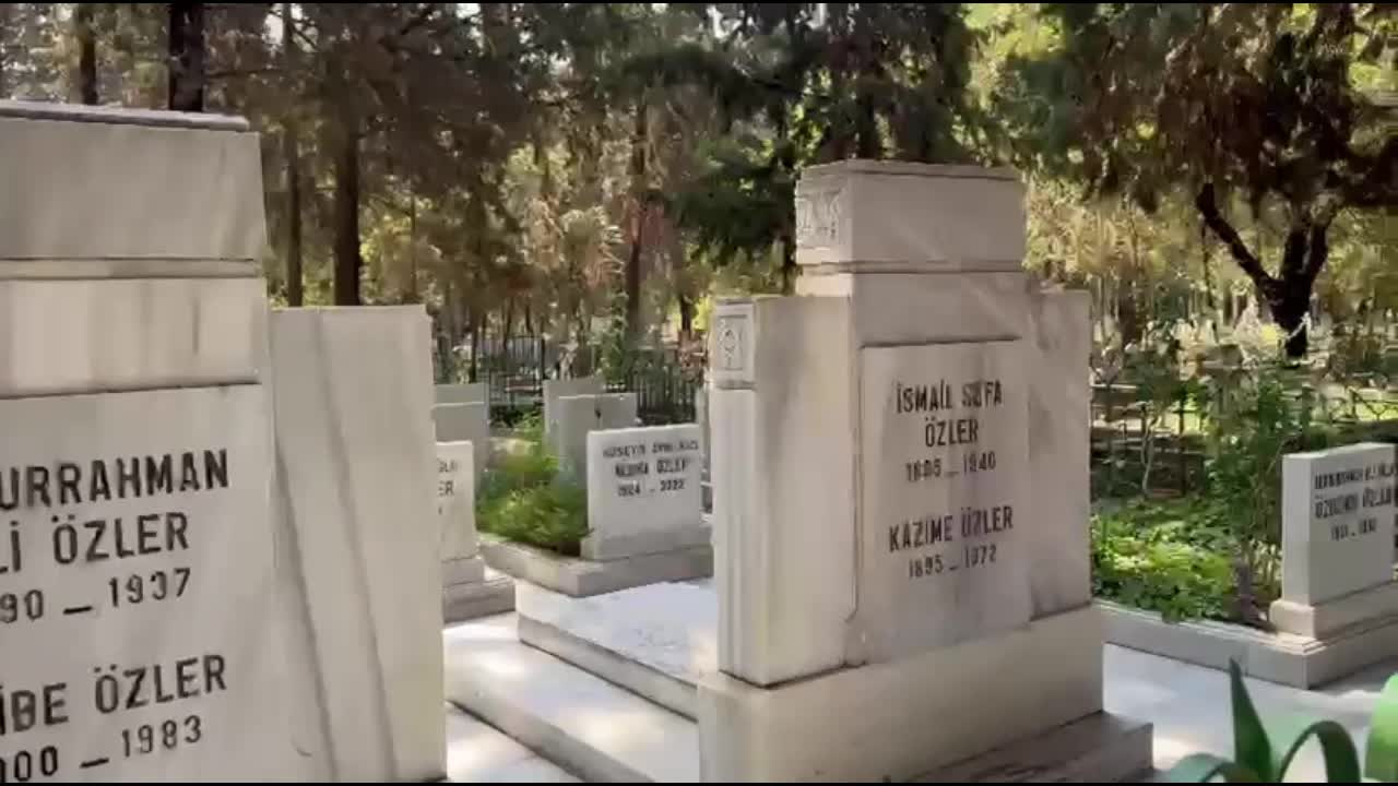 Cumhuriyet döneminin ilk Milli Eğitim Bakanı İsmail Safa Özler, vefatının 88. yılında mezarı başında anıldı