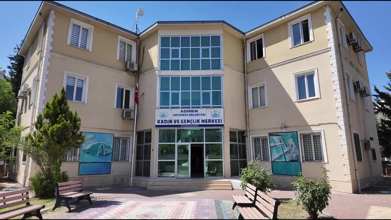 Adıyaman Belediyesi Kadın Gençlik Merkezi’nde sünnet şöleni mesaisi