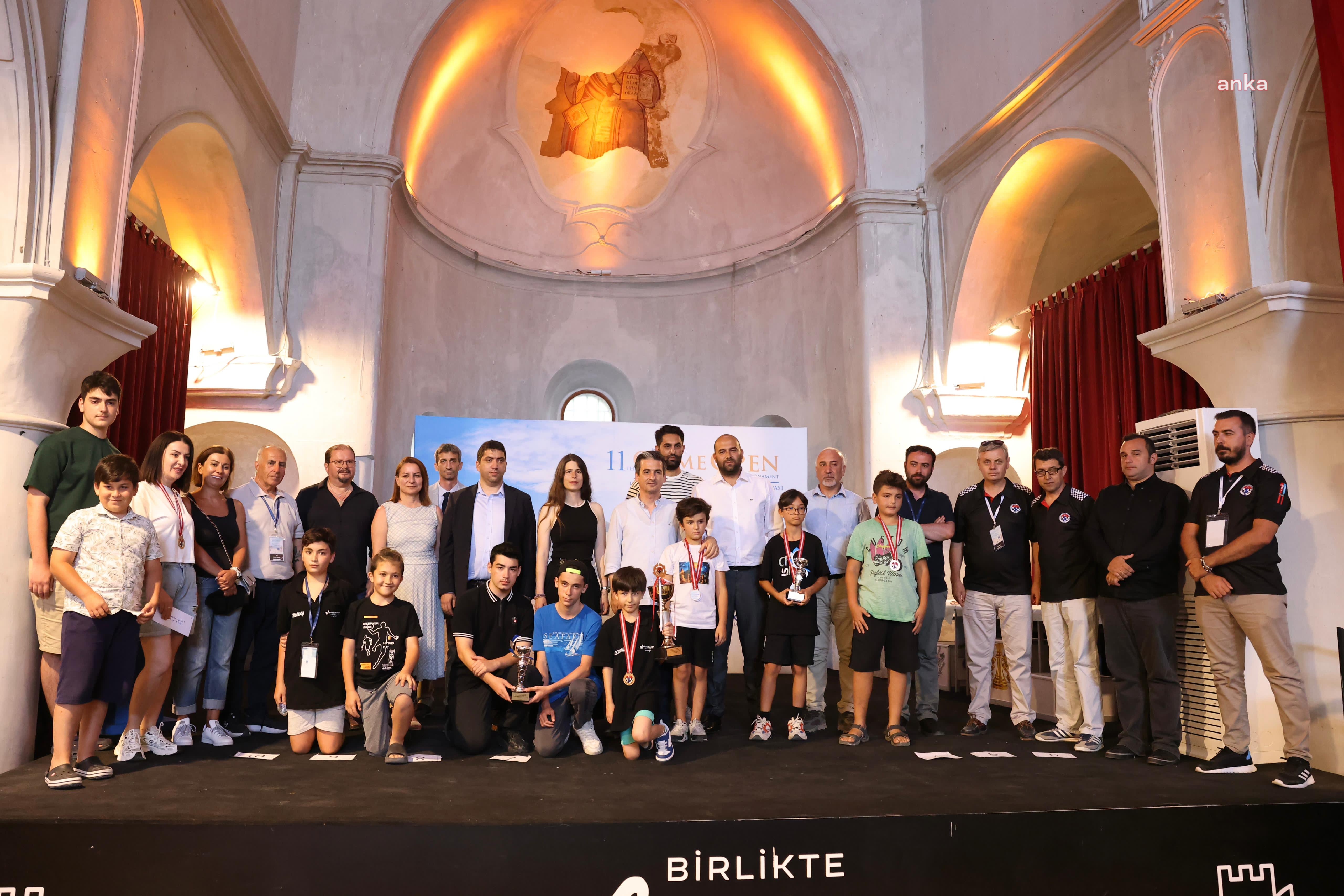 11. Çeşme Uluslararası Açık Satranç Turnuvası’nda ödüller sahiplerini buldu