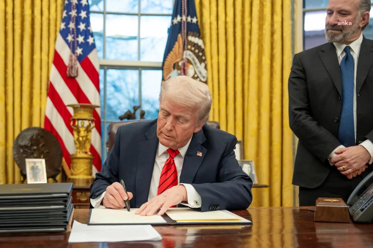 ABD Başkanı Trump, Suriye'ye yaptırımları sonlandıran Başkanlık kararnamesini imzaladı