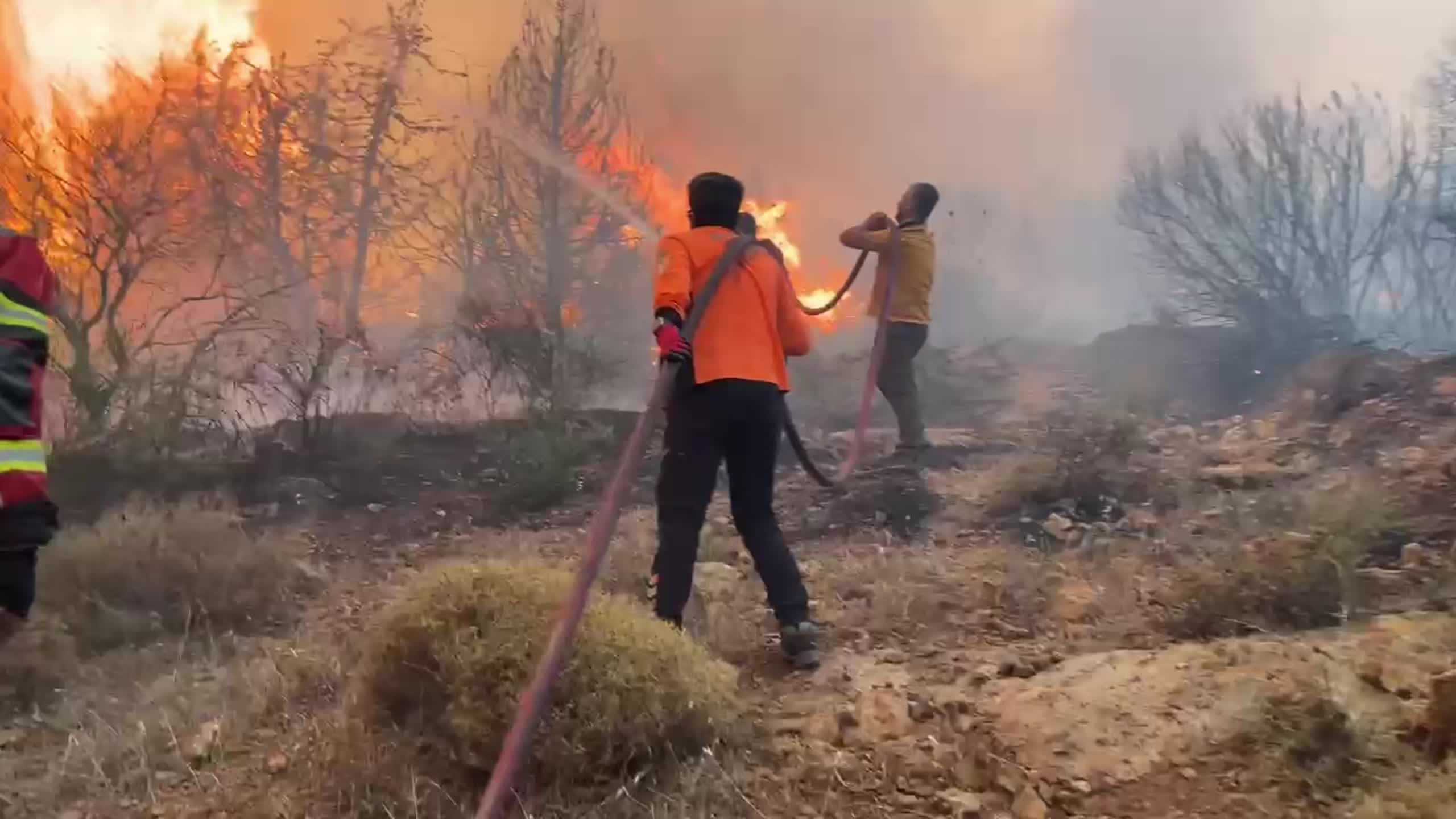 Buca Belediyesi Arama Kurtarma Birimi, yangınlarla mücadelede etkin rol alıyor