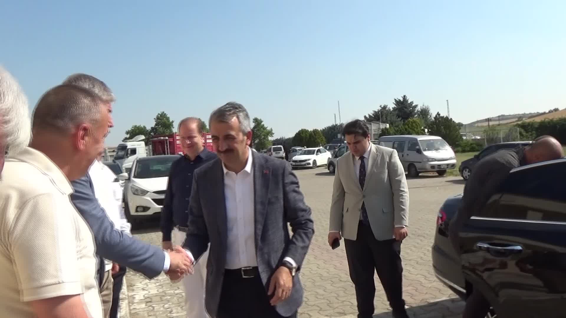 Edirne Valisi Sezer: “Çiftçimizin yüzü gülüyor. Fiyatlar da beklentileri doğrultusunda"