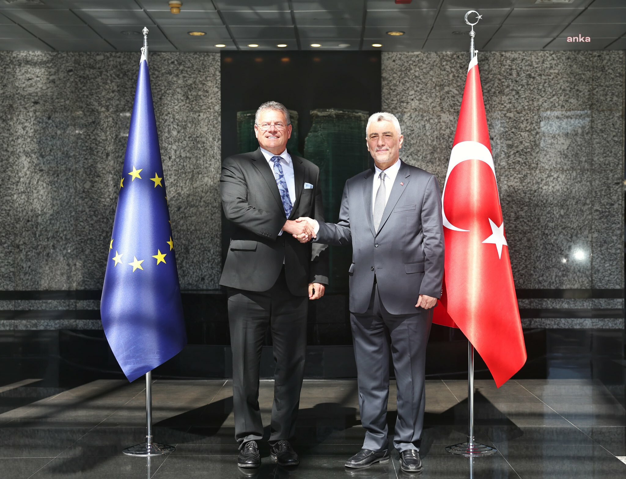 Ticaret Bakanı Bolat, Sefcovic ile Türkiye-Avrupa Birliği Yüksek Düzeyli Ticaret Diyaloğu’nun ikinci toplantısını gerçekleştirdi