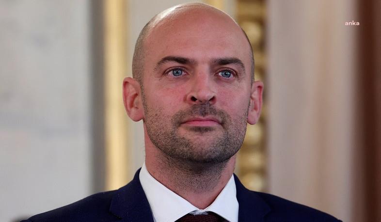 Fransız Dışişleri Bakanı Barrot: “Fransız bir diplomat, İran'da iki Fransız tutukluyu ziyaret etti”