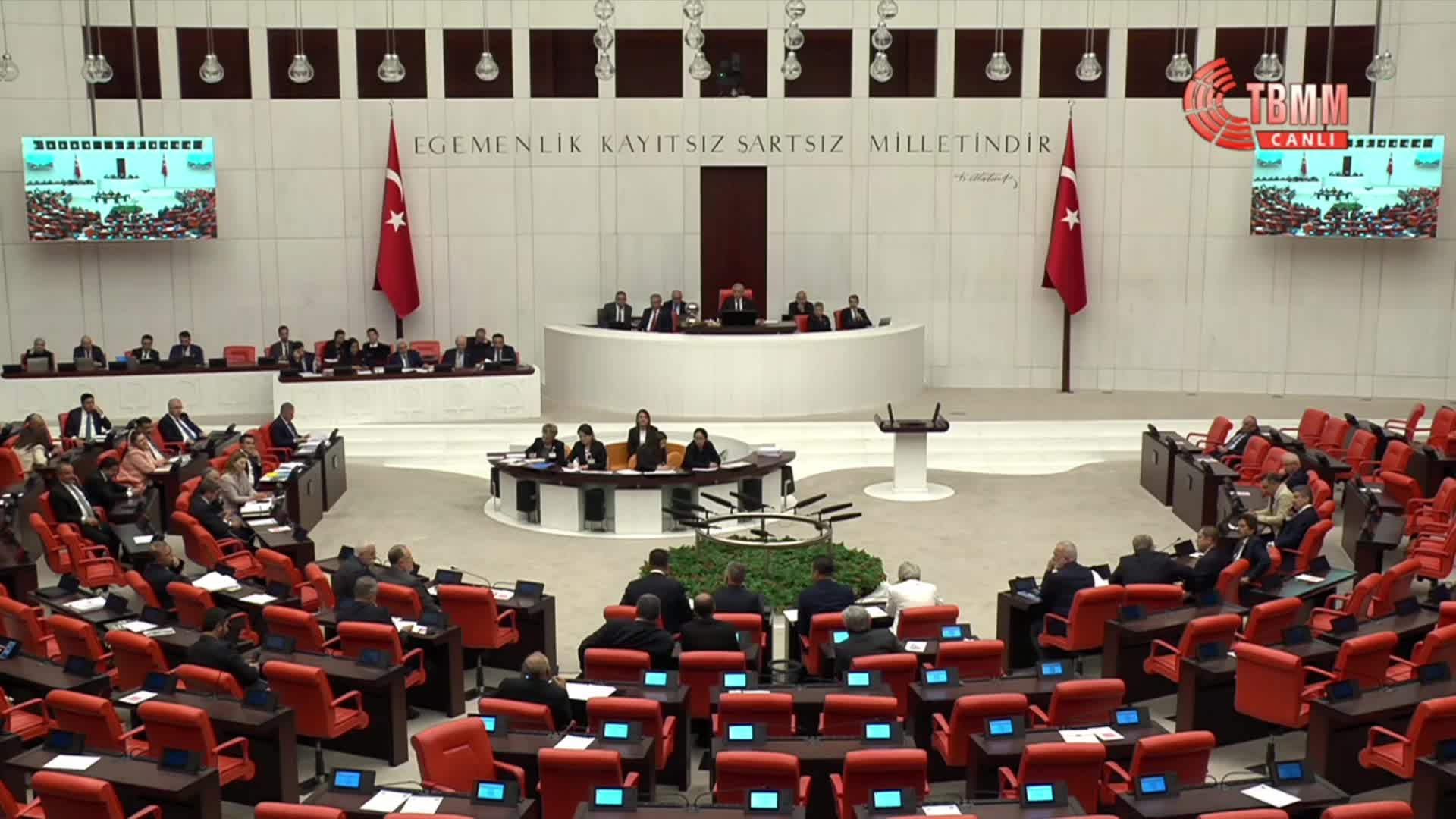 Doğal gaza zam... Ali Mahir Başarır: "Ben merak ediyorum doğal gaz mı buluyorsunuz, milletle mi kafa buluyorsunuz?"