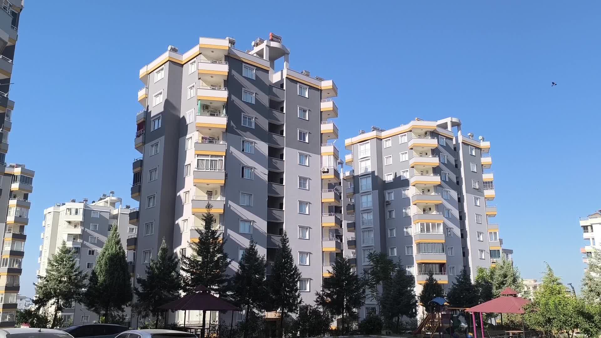 Doğal gaz zammına tepki gösteren vatandaş: "Biz yorganla battaniye ile mi yatacağız? Zaten aldığımız üç beş kuruş"