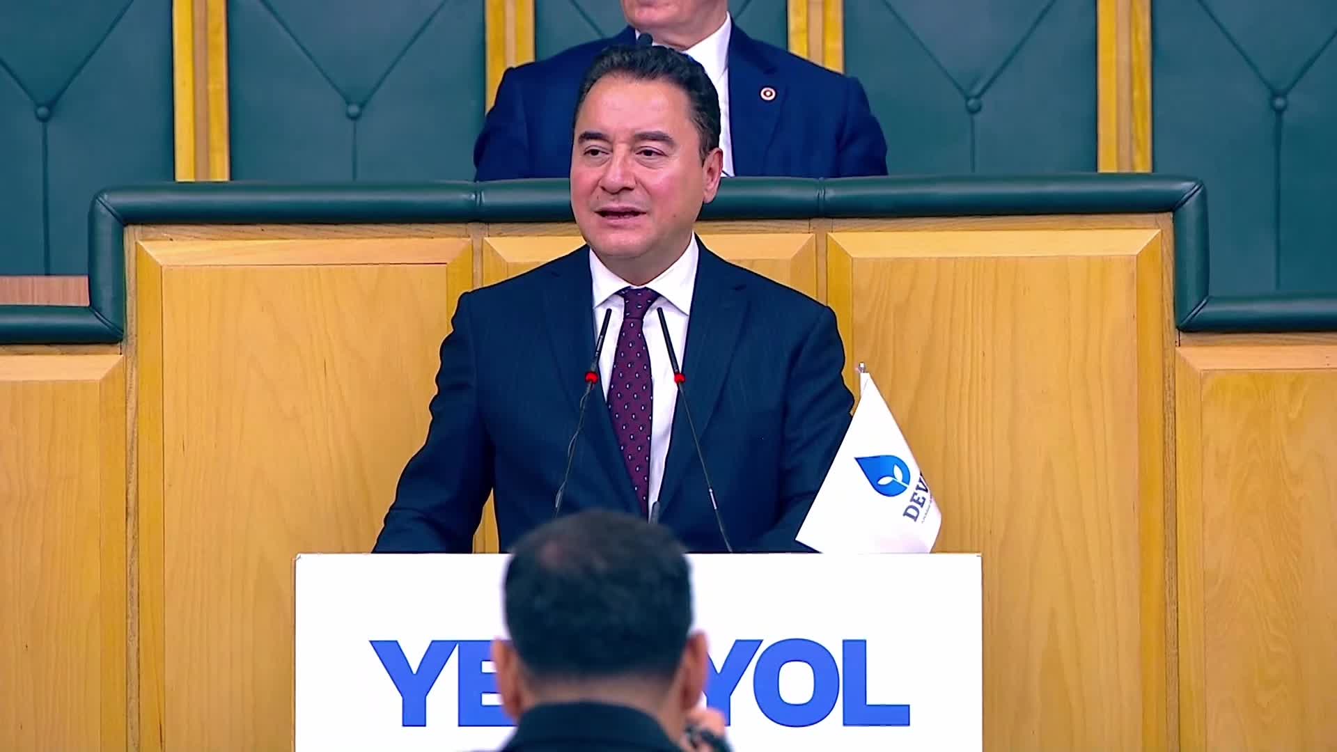 Babacan'dan Erdoğan'a "milletimize bedel ödetmedik" tepkisi: "Enflasyonu üretmek en büyük hırsızlıktır. Enflasyonun sebep olduğu mağduriyeti, yoksulluğu telafi etmemek katmerli hırsızlıktır"