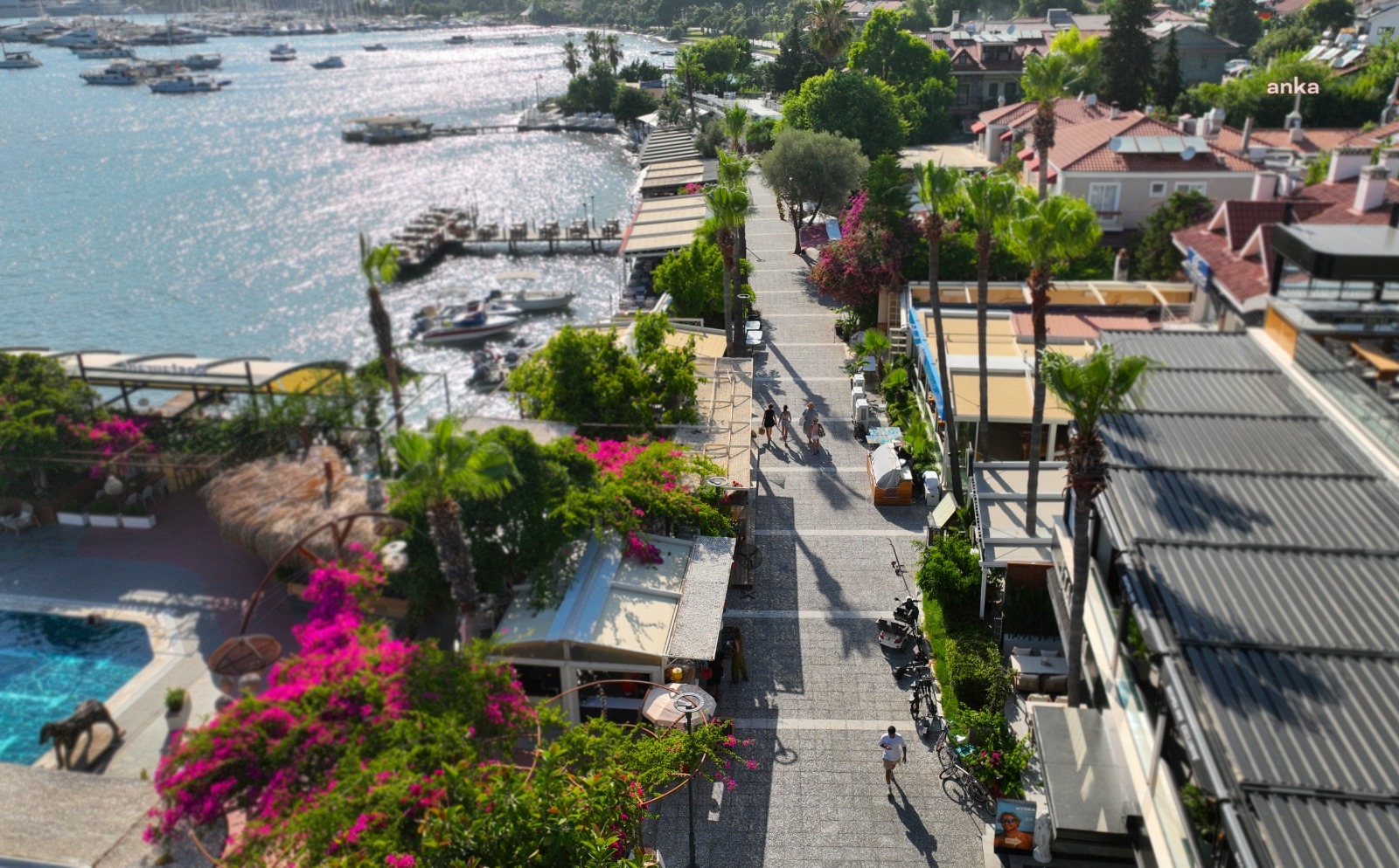 Fethiye Belediyesi’nden Göcek sahiline modern dokunuş