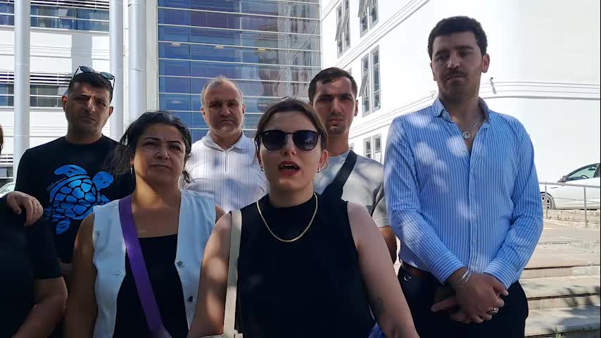 Depremde 51 kişiye mezar olan Cemil Çapar Apartmanı davası... Tutuklu müteahhit Mehmet Özkan: "Adalete güveniyordum, sizi Allah'a havale ediyorum"