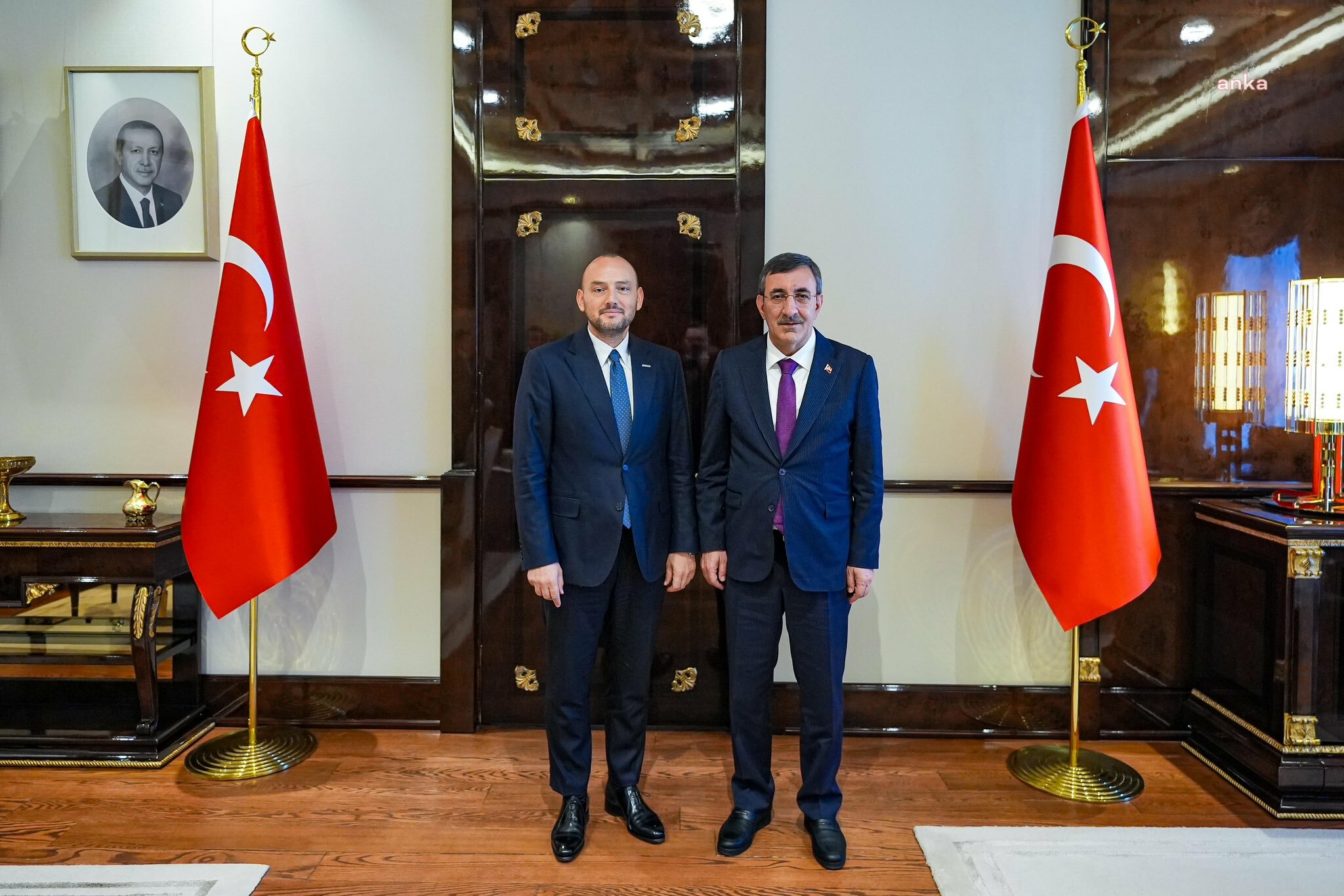 Cumhurbaşkanı Yardımcısı Yılmaz, MÜSİAD Yönetimiyle bir araya geldi