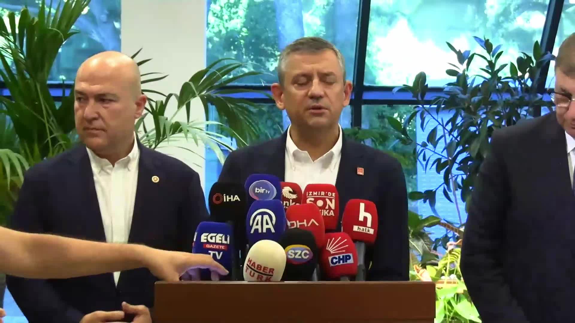 CHP Lideri Özgür Özel’den Erdoğan’a ‘karikatür’ yanıtı: Erdoğan'a karikatüre bakmasını, benim açıklamamı kendisinin dinlemesini tavsiye ediyorum