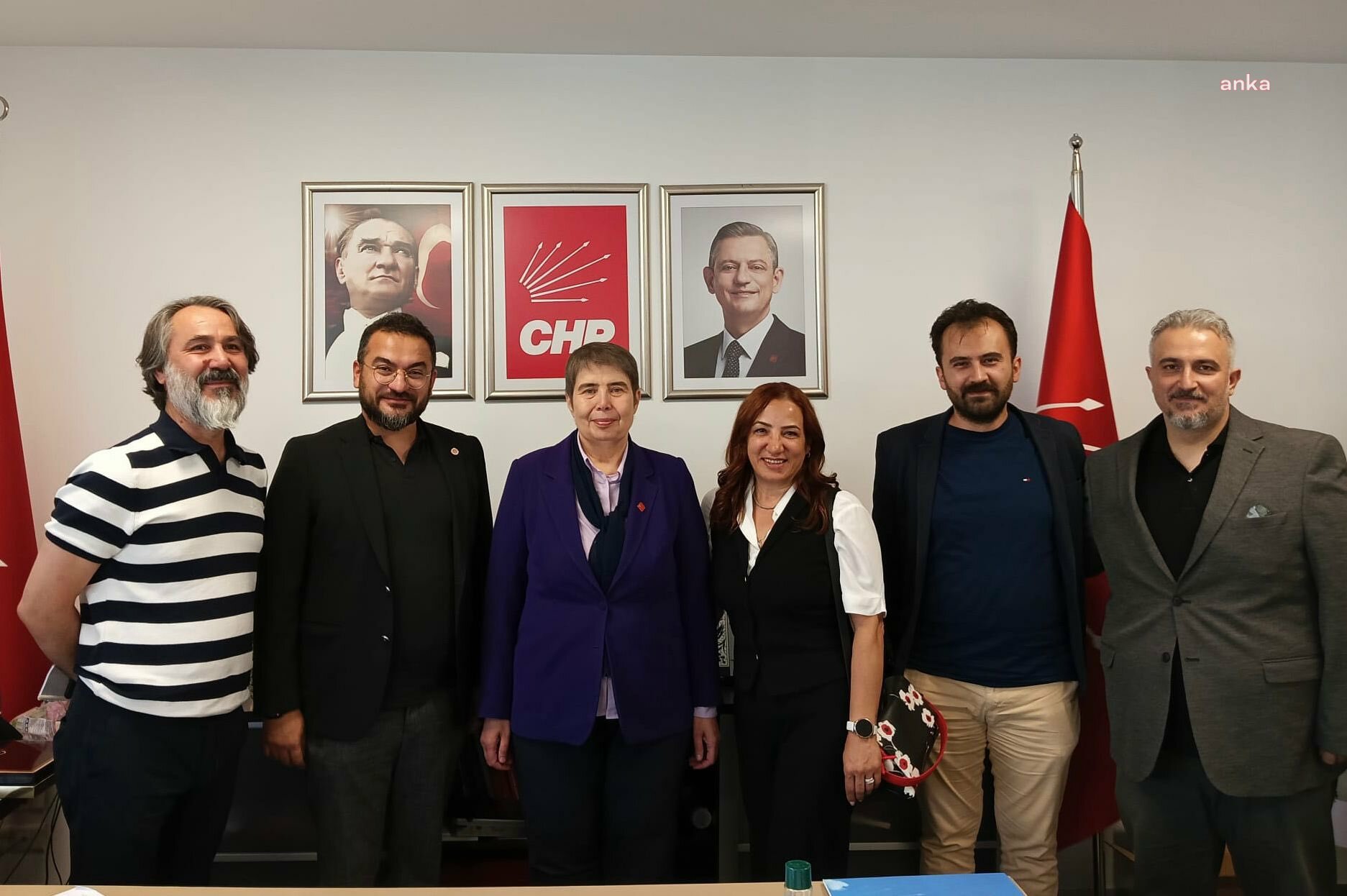 CHP'li Zeliha Aksaz Şahbaz, Ankara Aile Hekimliği Derneği yönetimi ile görüştü
