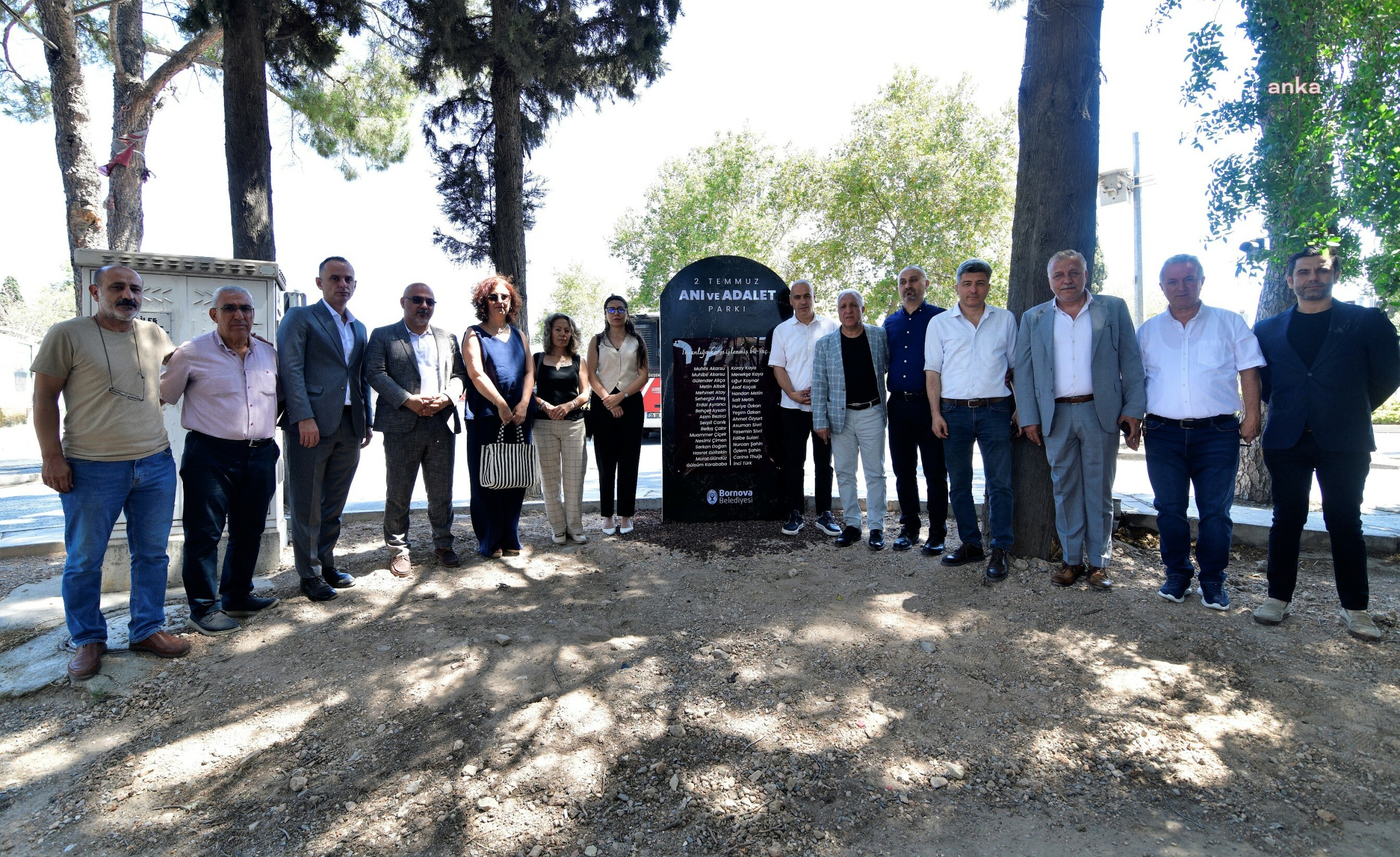 Bornova'da “2 Temmuz Anı ve Adalet Parkı” açıldı