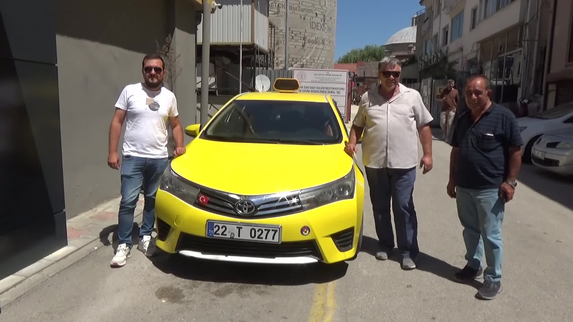 Edirne'de taksimetreye gelen zam taksicilerin yüzünü güldürmedi: "Hemen hemen her durakta satılık plakalar var"