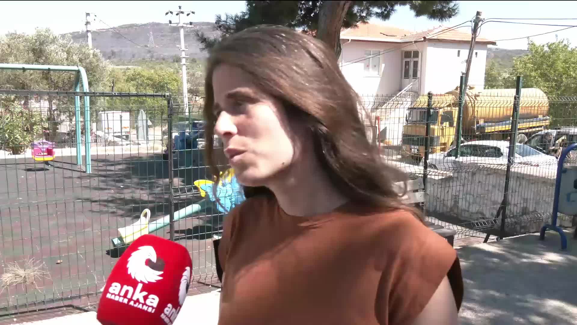 Çeşme Belediye Başkanı Denizli: "İki gündür Çeşme'de devam ediyor ama yaklaşık bir haftadır İzmir'in her yeri cayır cayır yanıyor"