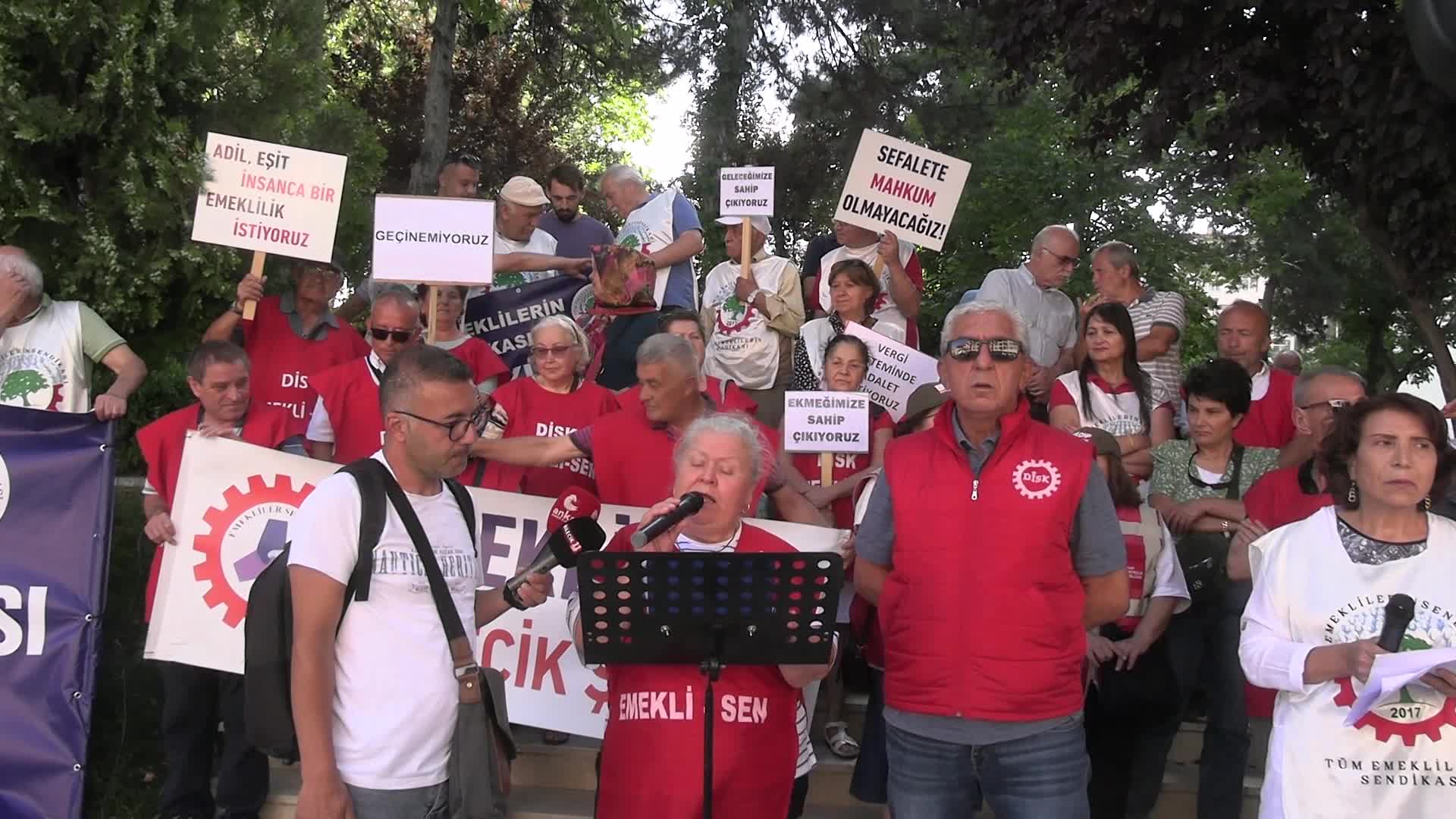 Emekliler Bilecik’ten seslendi: Geçinemiyoruz, barınamıyoruz, beslenemiyoruz