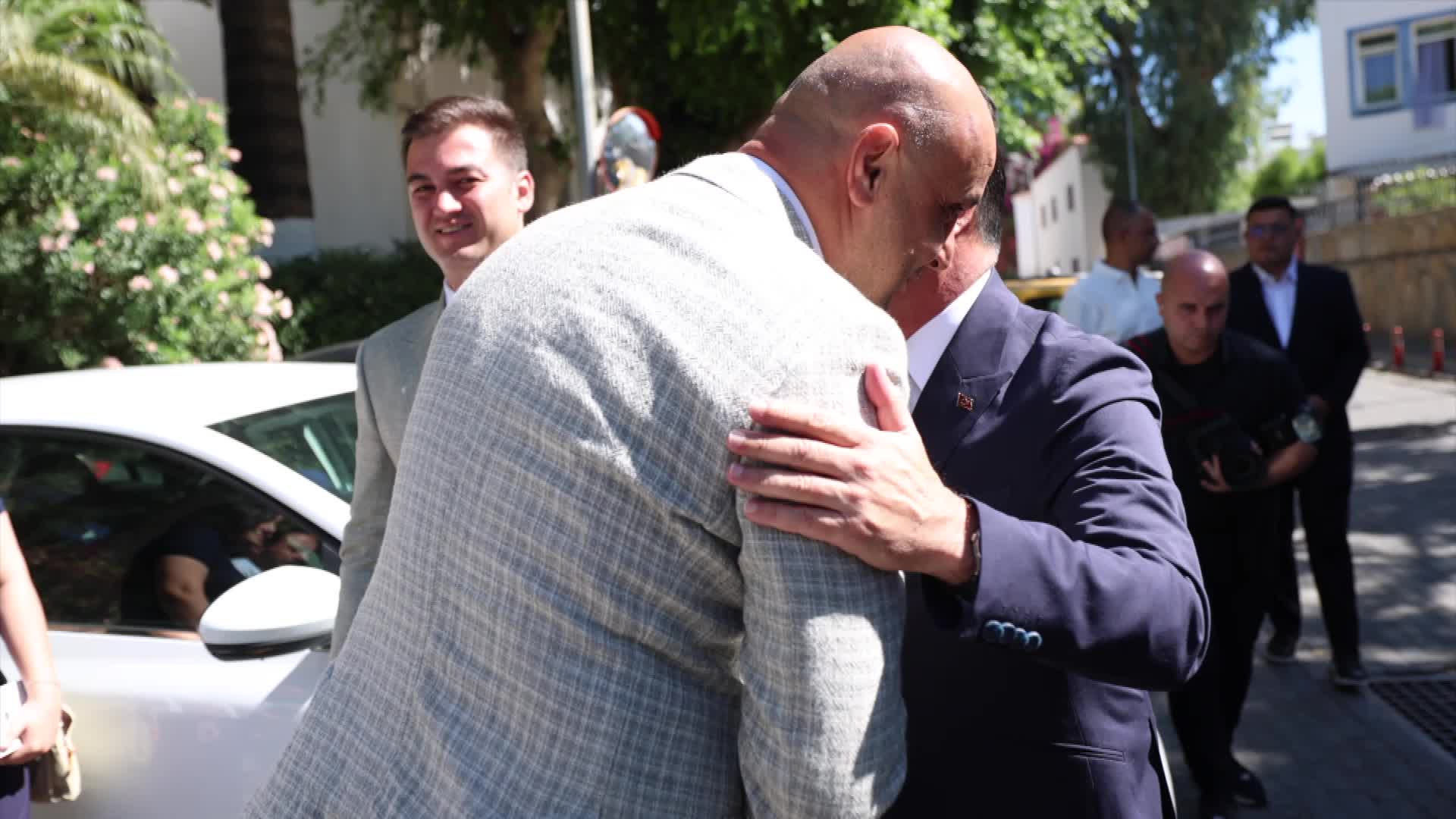 Muğla Büyükşehir Belediye Başkanı Aras, yerel paydaşlarla buluştu