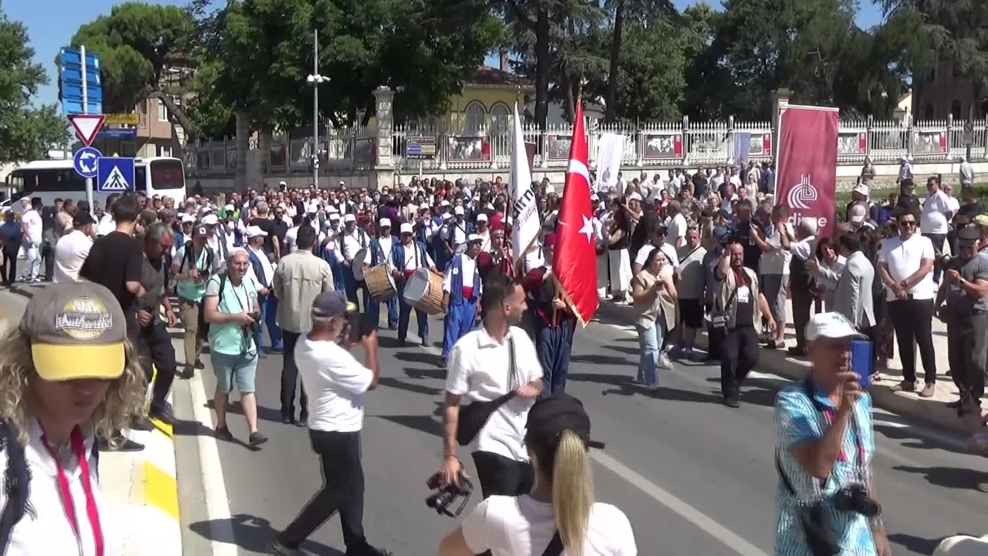 Edirne'de 664’üncü Tarihi Kırkpınar Yağlı Güreşleri Ağası Ufuk Özünlü, davul zurnalarla karşılandı