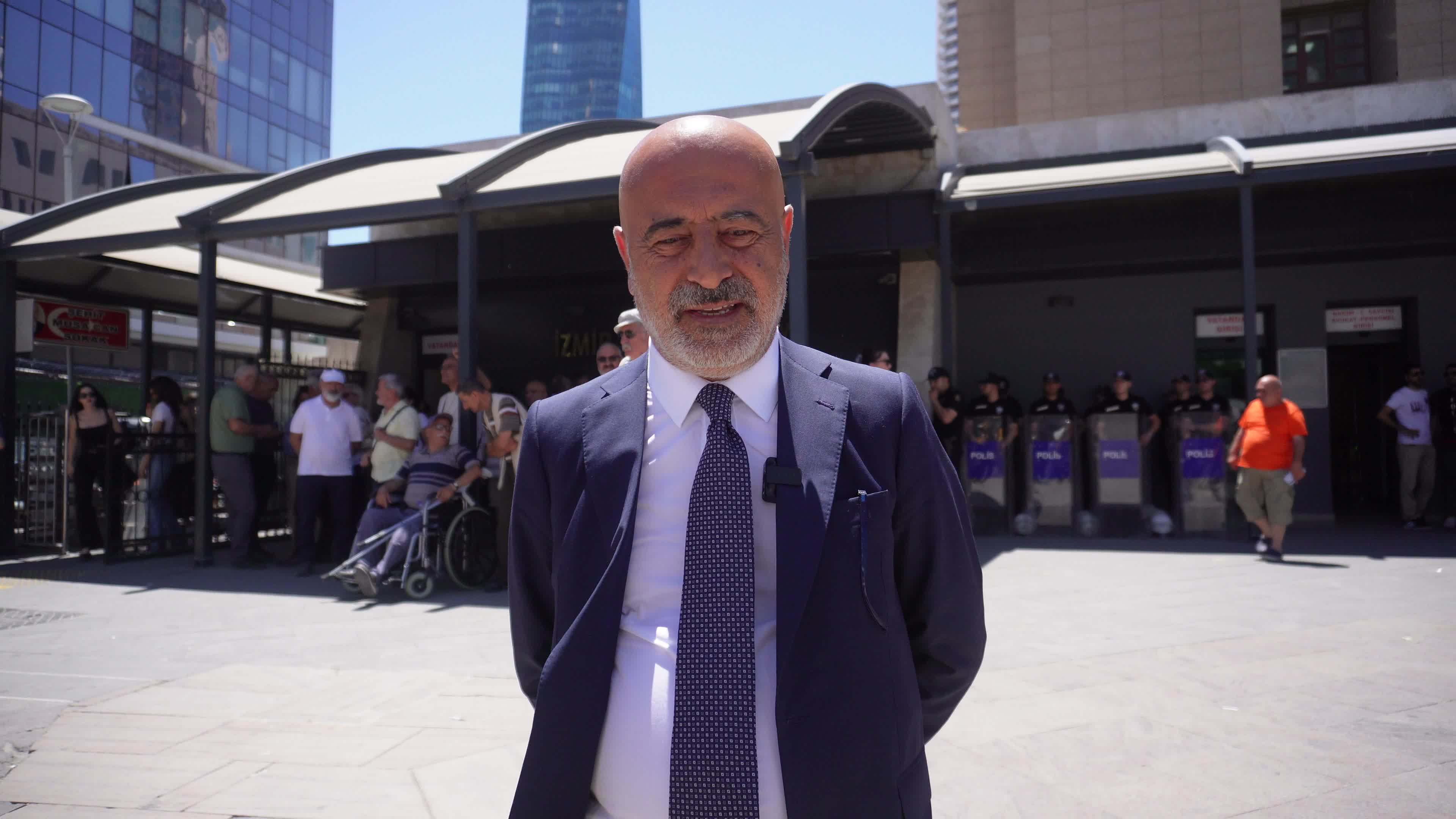 Gözaltına alınan İZSU Genel Müdürü Gükan Erdoğan'ın avukatı Demir: "Bu soruşturmayı yürütenlere diyorum ki; insanların ahını almayın"