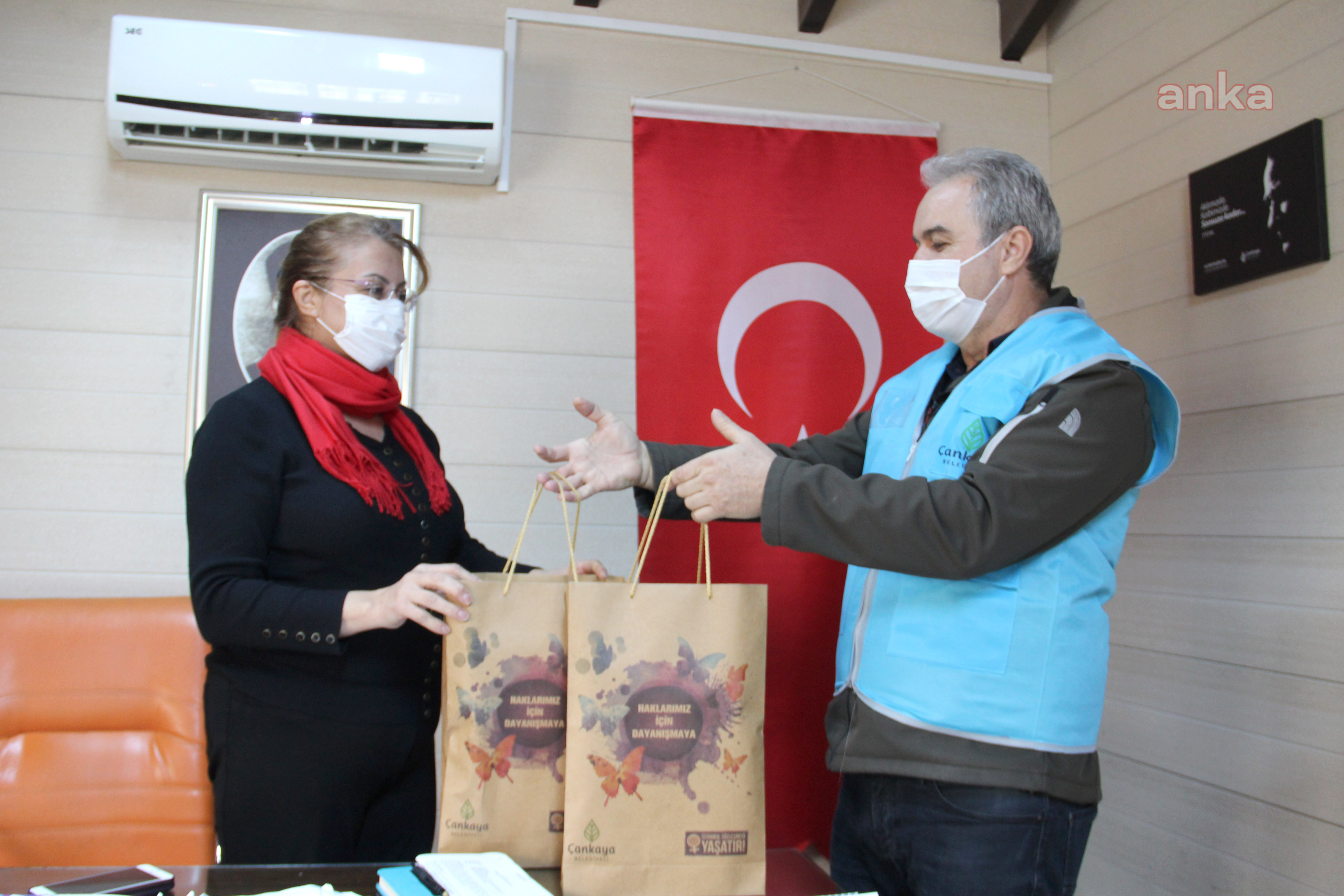 ÇANKAYA BELEDİYESİ'NDEN MUHTARLARA YENİ YIL HEDİYESİ
