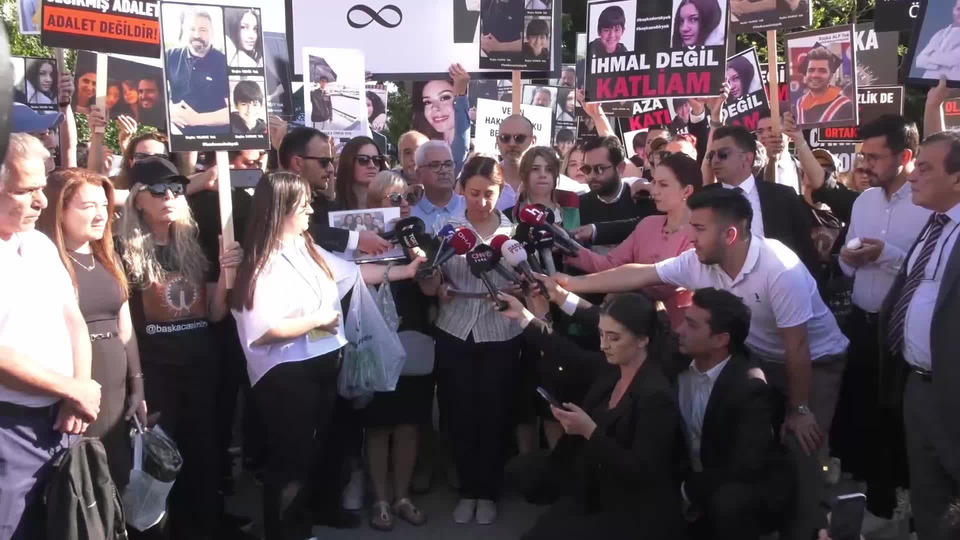 Kartalkaya otel faciasında yakınlarını kaybeden aileler: "Bu dava yalnızca bir adalet arayışı değil, bir insanlık sınavıdır"
