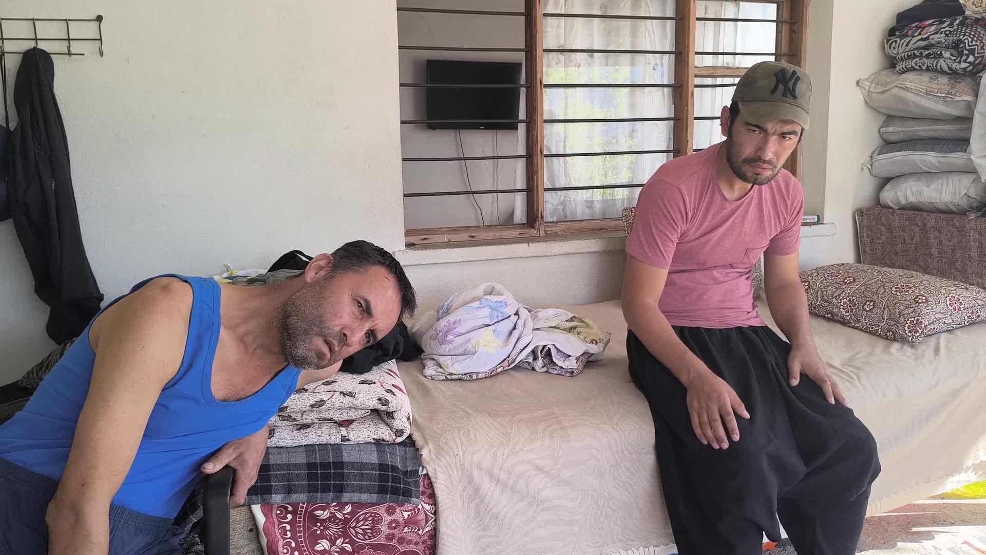 Osmaniye'de aynı aileden dört kişi teşhis edilemeyen hastalığa yakalandı... Çiçekli ailesi, iyi bir hastanede tedavi istiyor