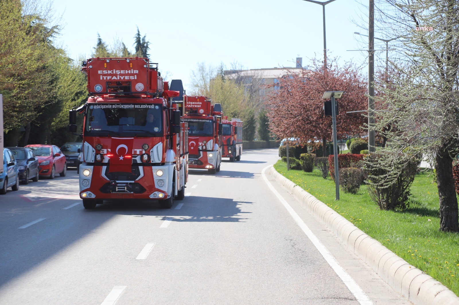 Eskişehir Büyükşehir Belediyesi, vatandaşları yangın riskine karşı dikkatli olmaları konusunda uyardı