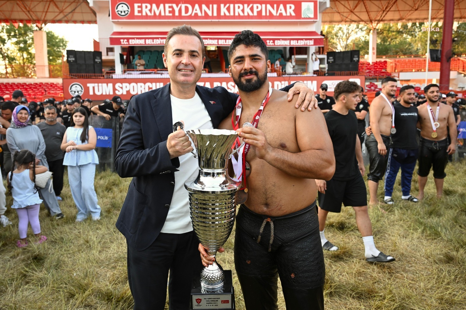 Balıkesir Büyükşehir Belediyespor, Kırkpınar’da yedi madalya topladı