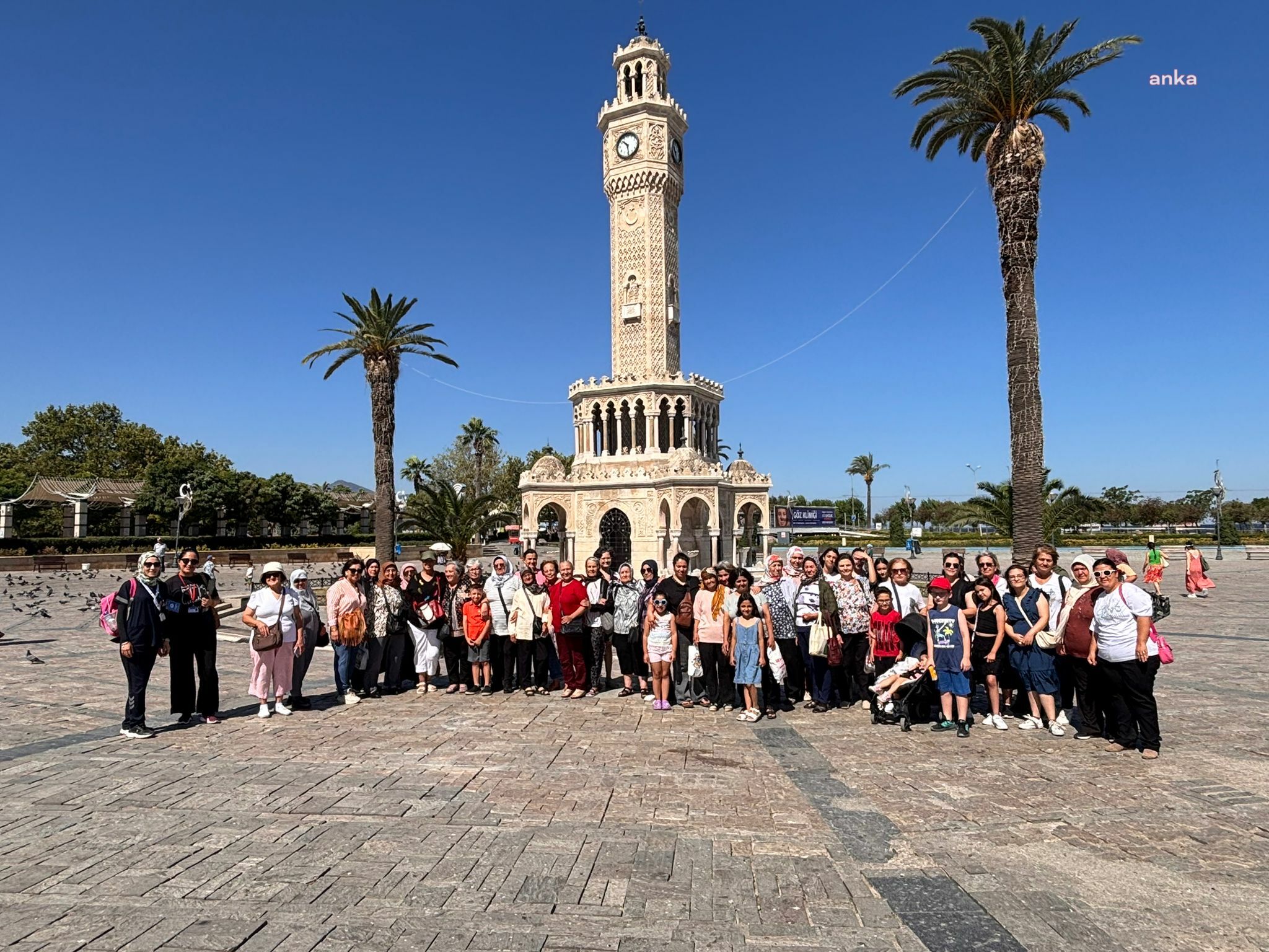 Yunusemreli kadınlar, İzmir’i gezdi