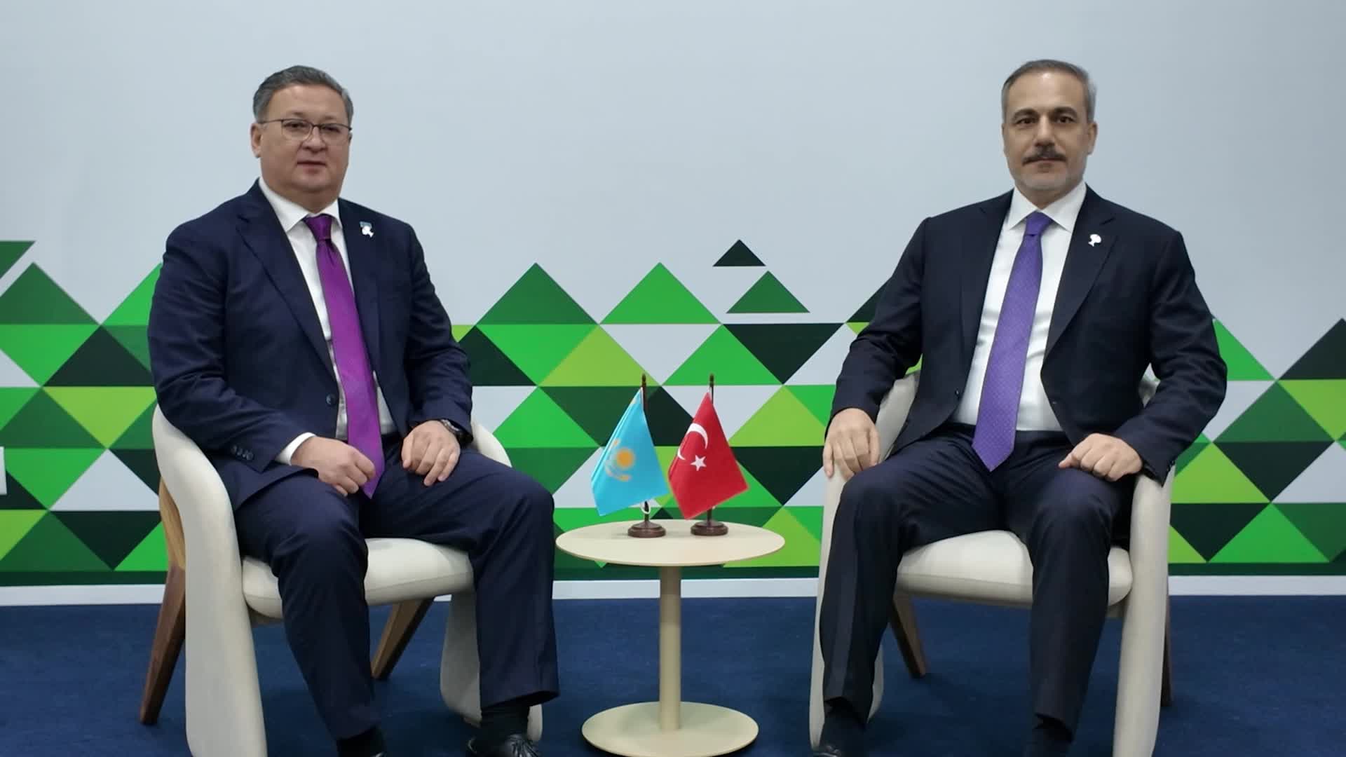Bakan Fidan, BRICS Liderler Zirvesi'nde Kazakistan Bas¸bakan Yardımcısı ve Dıs¸is¸leri Bakanı Murat Nurtleu ile go¨ru¨s¸tu¨