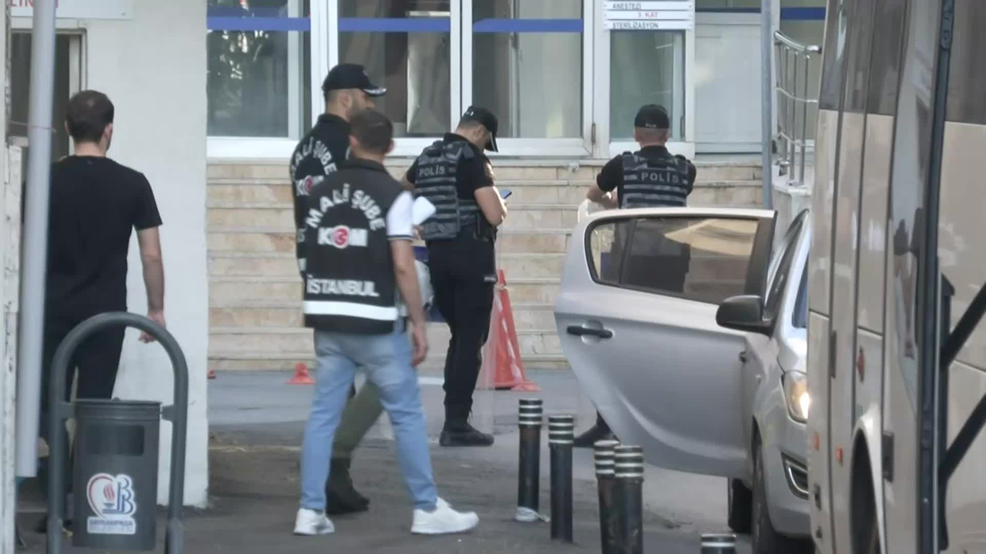 Zeydan Karalar ve Abdurrahman Tutdere'nin de aralarında bulunduğu 13 isim sağlık kontrolüne götürüldü