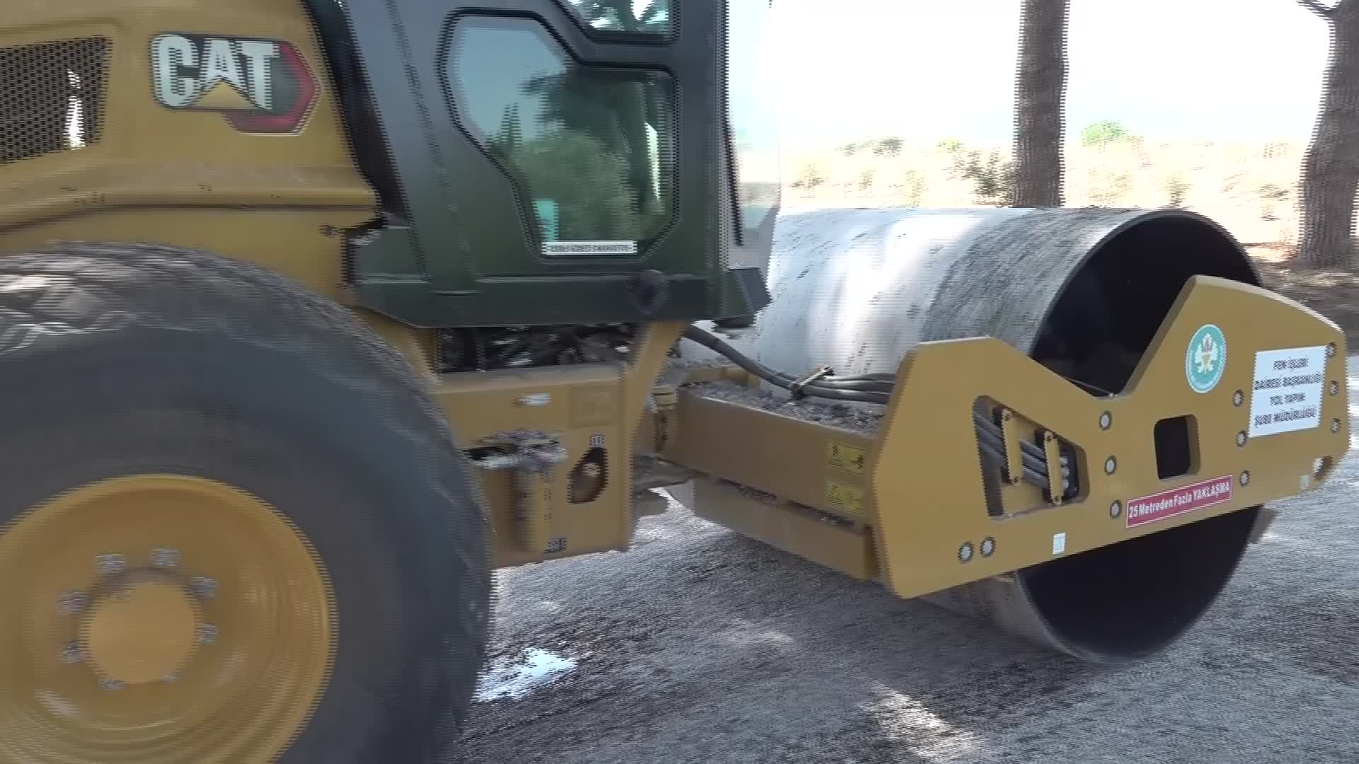 Manisa Büyükşehir Belediyesi'nden iki ilçede yol yenileme çalışması
