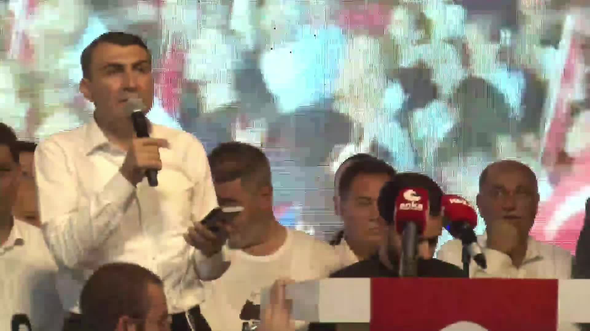 Zeydan Karalar tutuklandı… “Adana da, Türkiyem de beni bilir, alnımız ak, veremeyeceğimiz hesap yoktur”