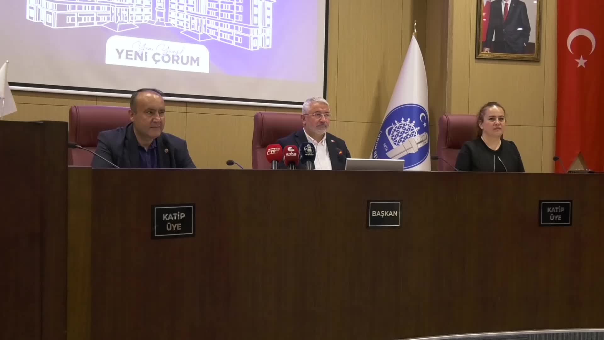 CHP’li Yılmaz'dan Çorum Belediyesi'ne "ihale" ve "araç" eleştirisi