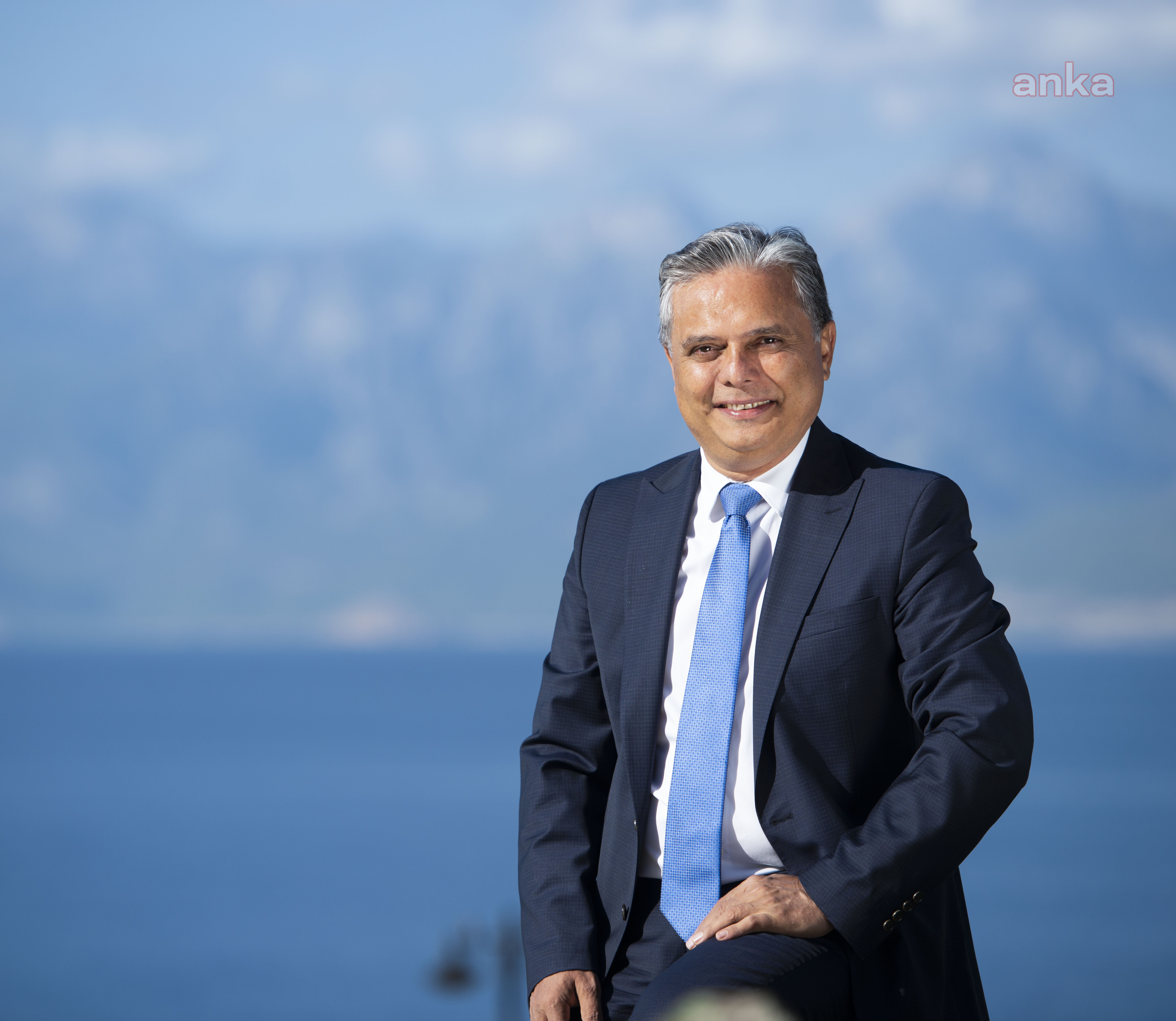 MURATPAŞA BELEDİYE BAŞKANI UYSAL: "2021, SAĞLIK, MUTLULUK VE HUZUR GETİRSİN"