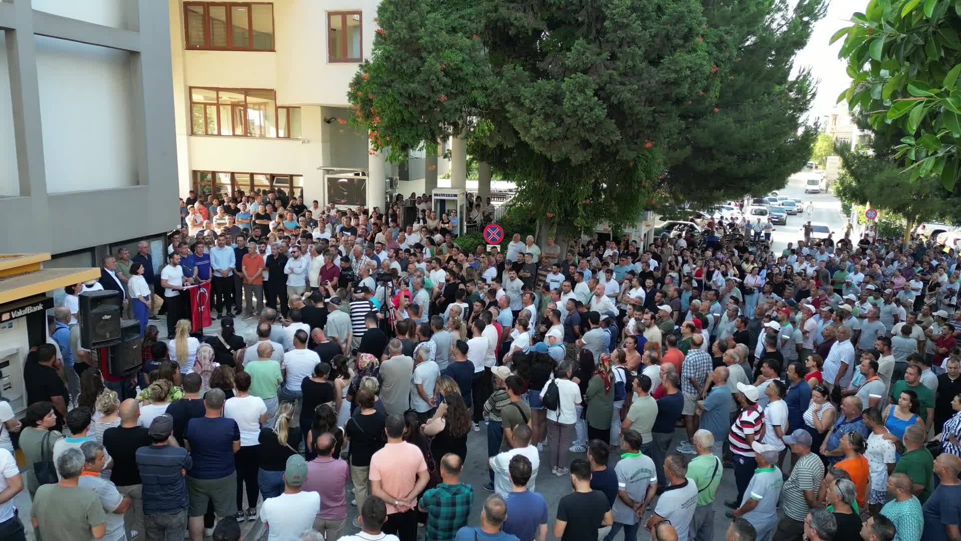 "Manavgat İradesine Sahip Çıkıyor" buluşmasında Başkan Kara'nın mesajı paylaşıldı: "Ben halkın doktoruyum, vekiliyim, başkanıyım"