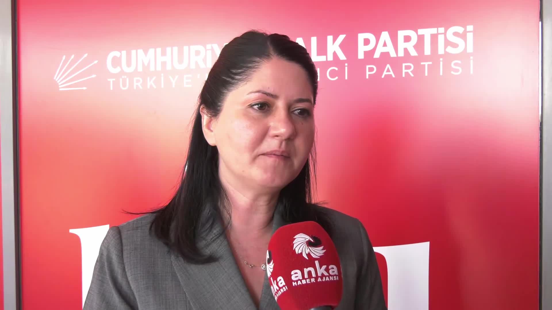 CHP Belediye Başkanları Toplantısı... Filiz Gencan Akın: "Yapılanların hukuki olduğuna vatandaşımız da ikna değil"