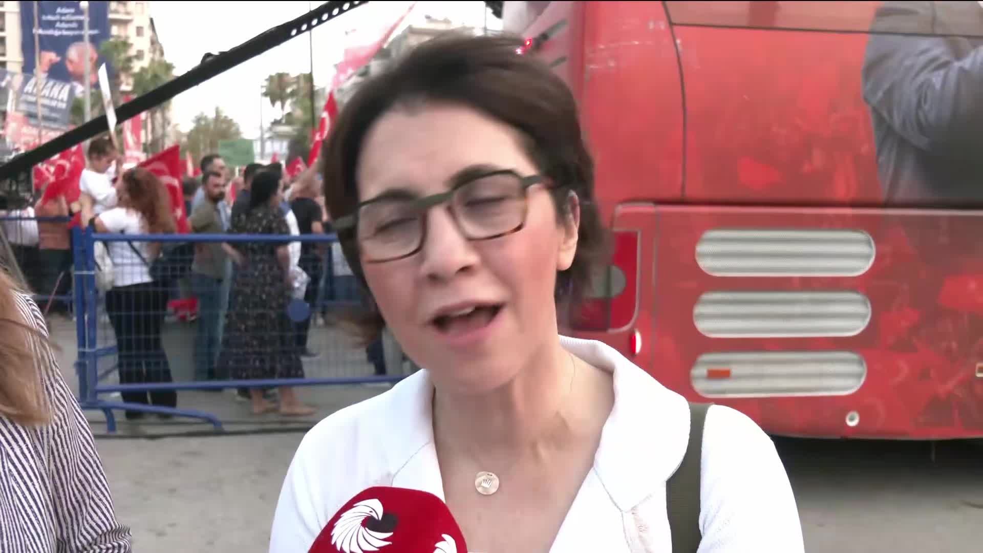 CHP'nin Adana mitingi... Aylin Yaman, "Adanalılar, sorunların konuşulmaması için Zeydan Başkanın tutuklandığını söylüyor"