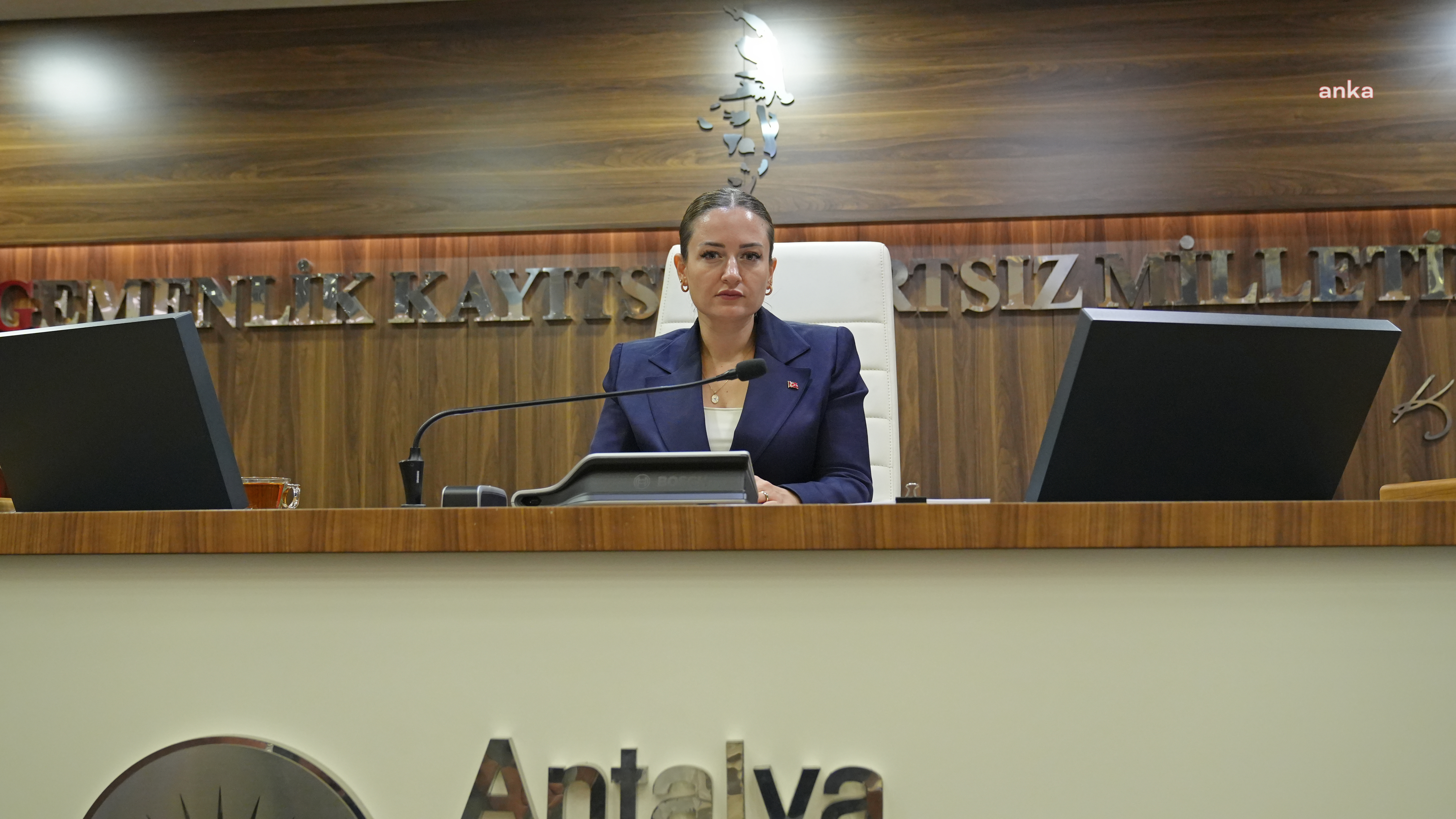 Antalya Büyükşehir Belediyesi Başkan Vekili Büşra Özdemir oldu