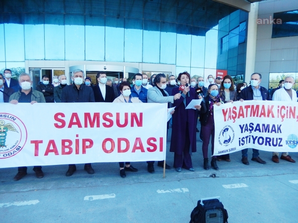 SAĞLIK EMEKÇİLERİ EYLEMDEYDİ: ÖFKELİYİZ, ÇÜNKÜ TÜKENDİK, ÖLÜYORUZ"