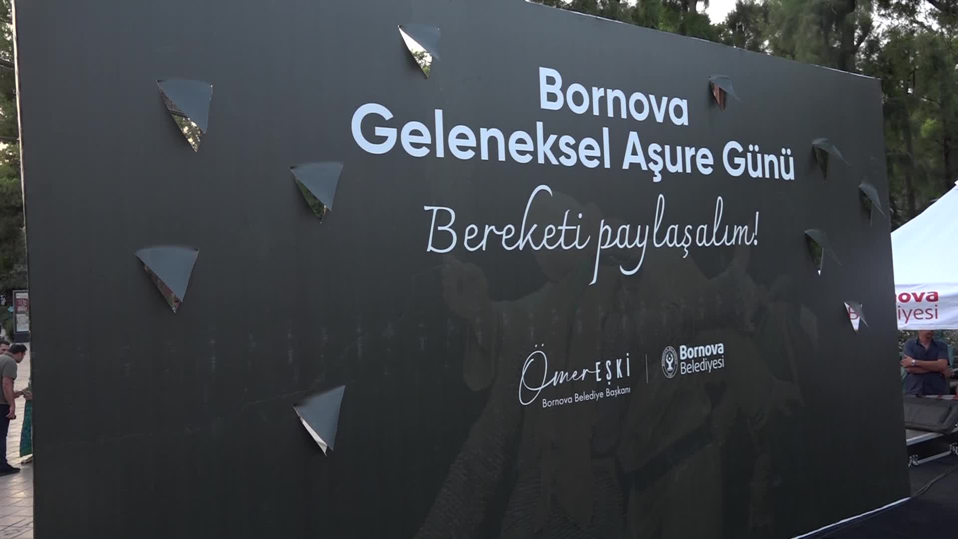 Bornova’da aşure kazanında barış, kardeşlik ve adalet kaynadı