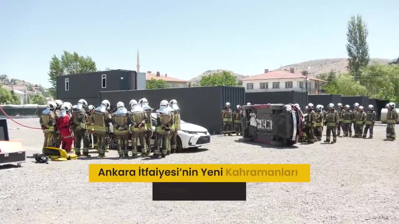 Ankara'da "Temel İtfaiye Eri Eğitimi" devam ediyor